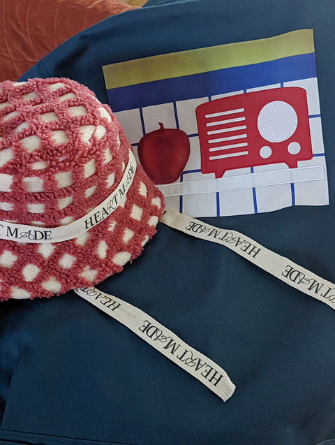 HeartMade Bucket Hat Cherry